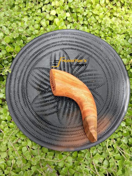 বাটনা ও পিষনী (মেহগনি কাঠের পিষনী)